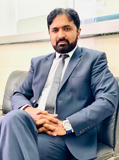 HERE CEO OF DREAM HOMES BUILDERS   